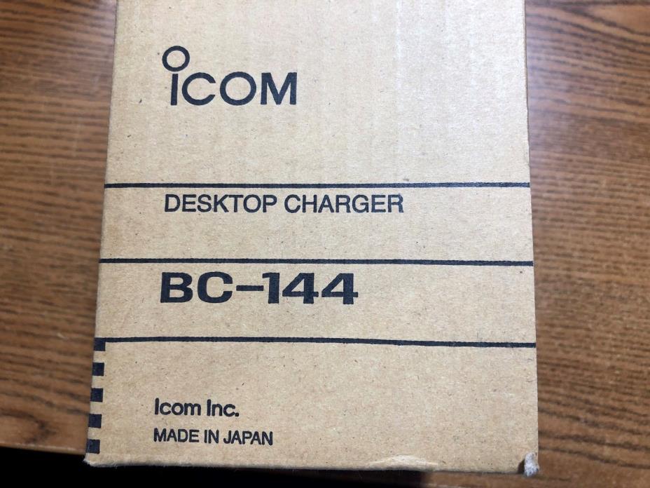 ICOM Portable Desktop Charger BC-144