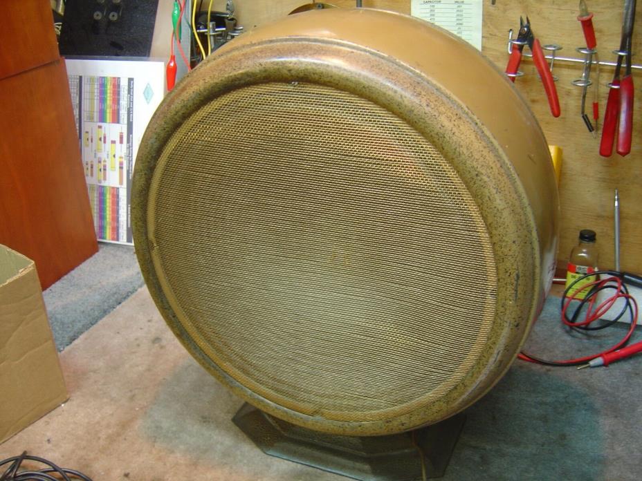 VINTAGE COMMUNICATIONS SPEAKER--METAL CABINET