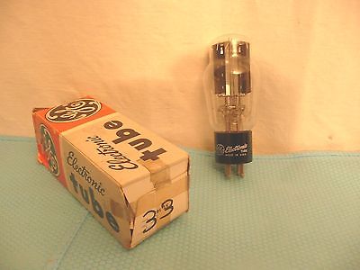 GE Electronic #33 TUBE VINTAGE OEM and (1) ORIGINAL GE  BOX Made in U.S.A.