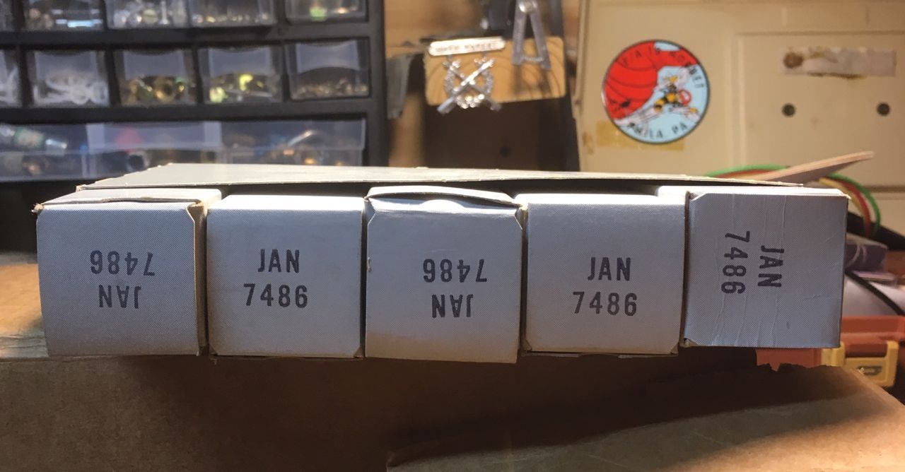 7486