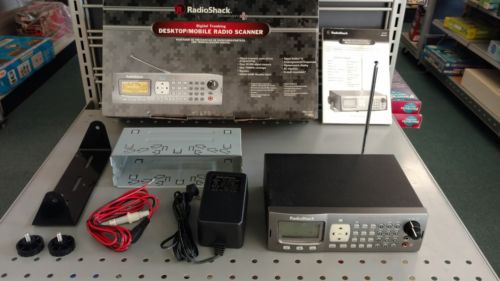 RadioShack PRO-197 Digital Trunking Desktop/Mobile Scanner w/box and accesories