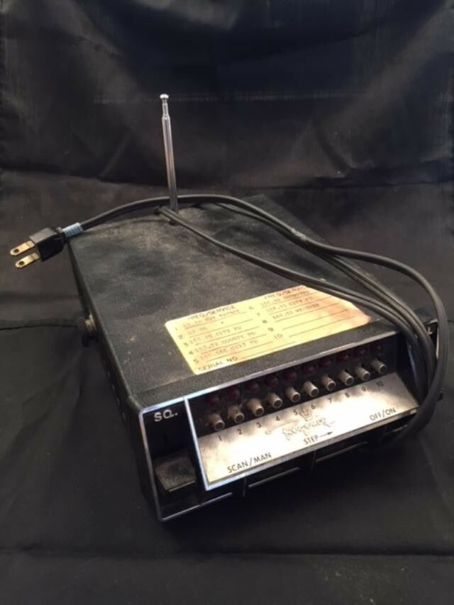 REGENCY MODEL ACT-E-106 SCANNER RADIO RECEIVER-FOR PARTS ONLY