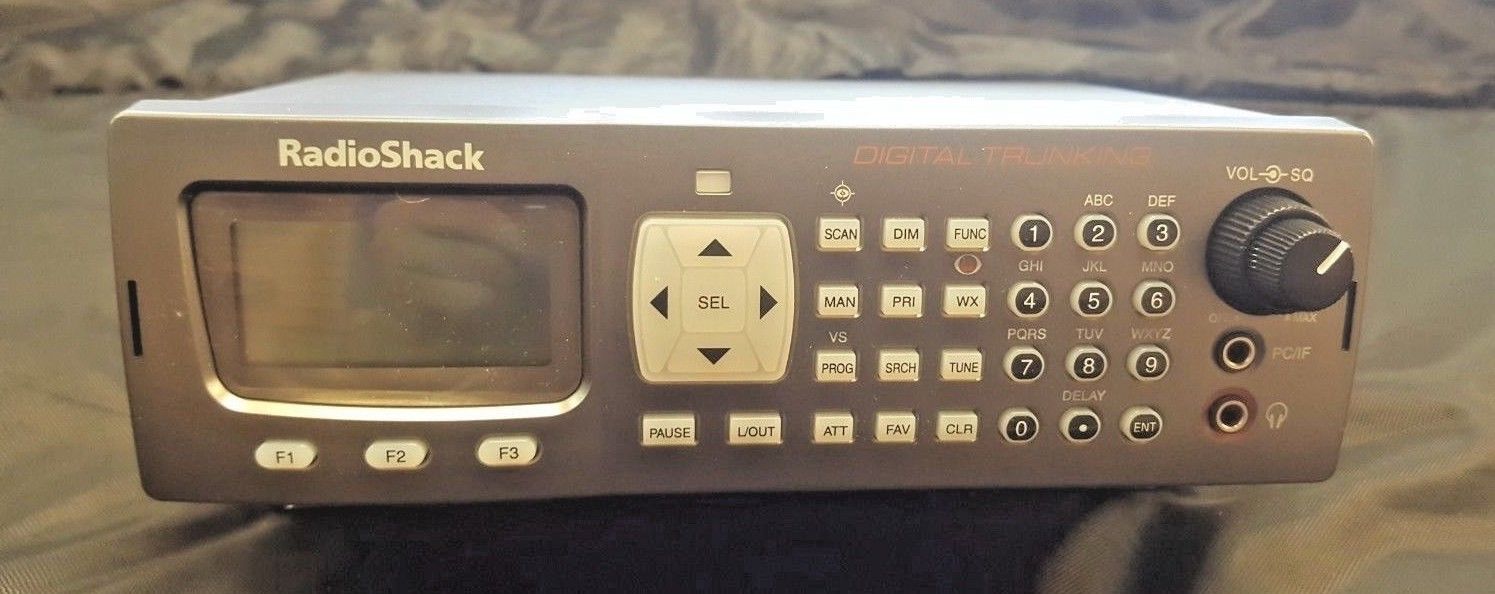 RadioShack Digital Trunking Desktop/Mobile Radio Scanner