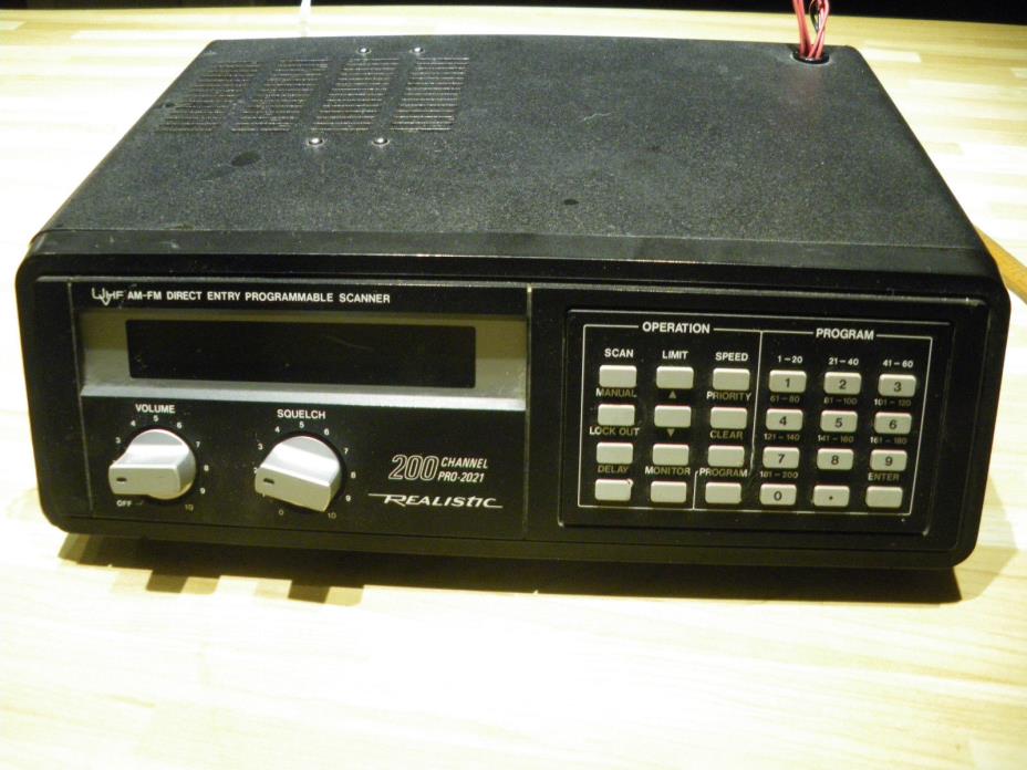 Realistic Pro-2021 Scanner 200 Channel VHF UHF AM/FM TANDY/ Radio shack