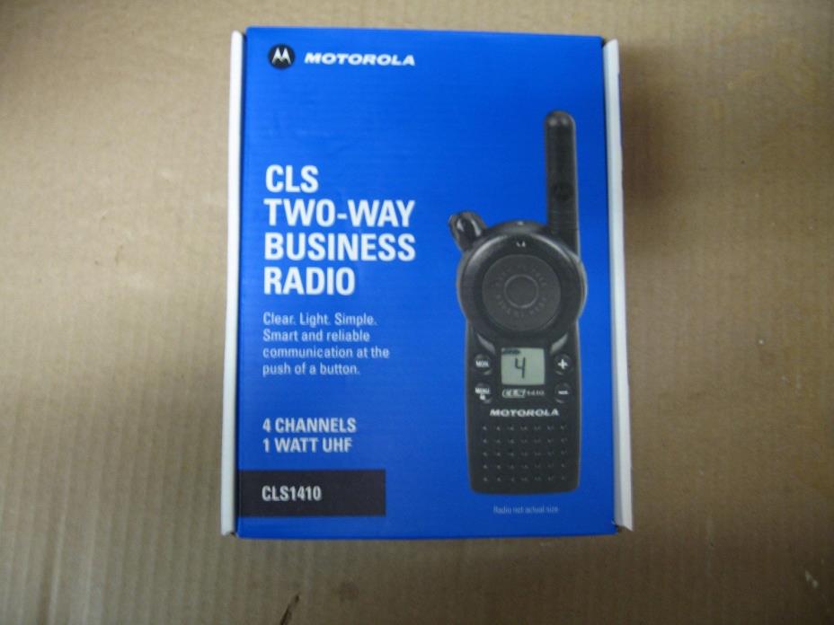 Motorola CLS1410 - Professional 2-way Radio, 4-CHANNEL UHF