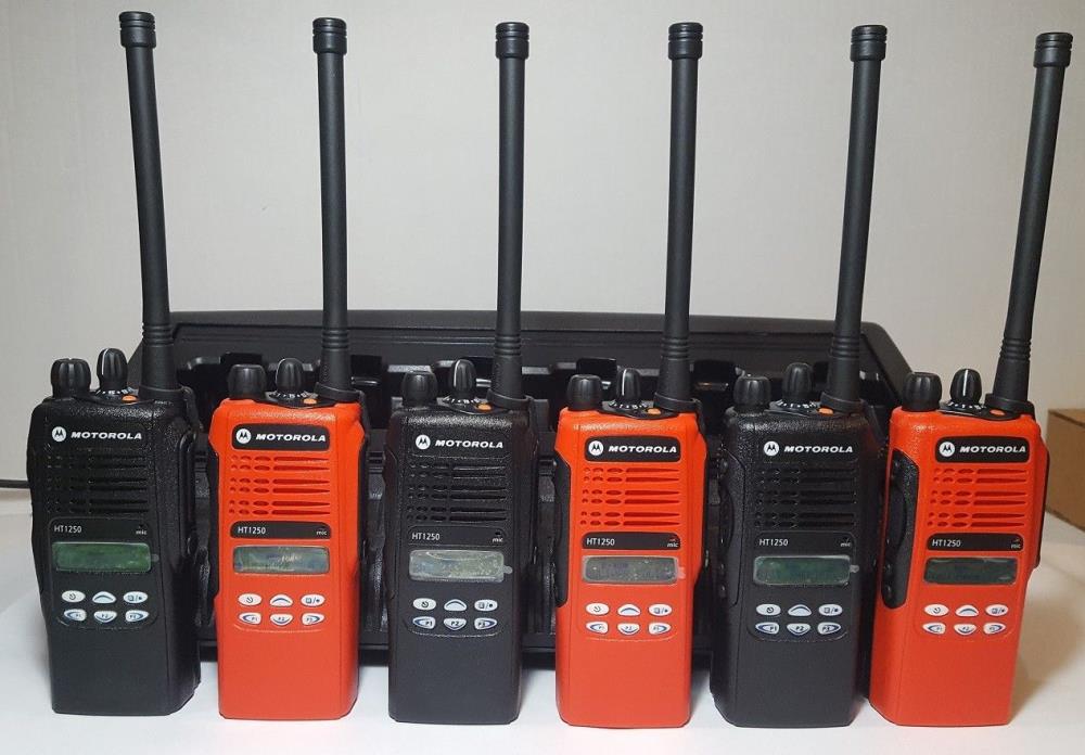 6 MOTOROLA HT1250 VHF 136-174 MHz Police Fire EMS Two-Way Radio AAH25KDF9AA5AN