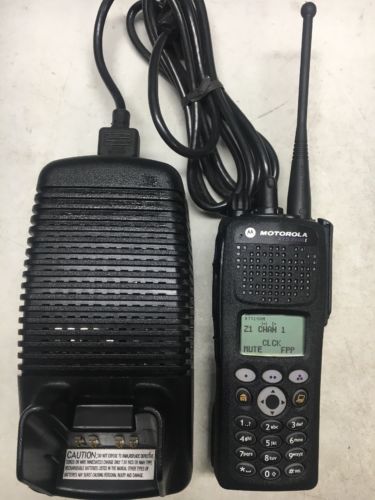 MOTOROLA XTS2500 III UHF R1 380-470mhz Digital Radio H46QDH9PW7BN FPP & P25 Trnk