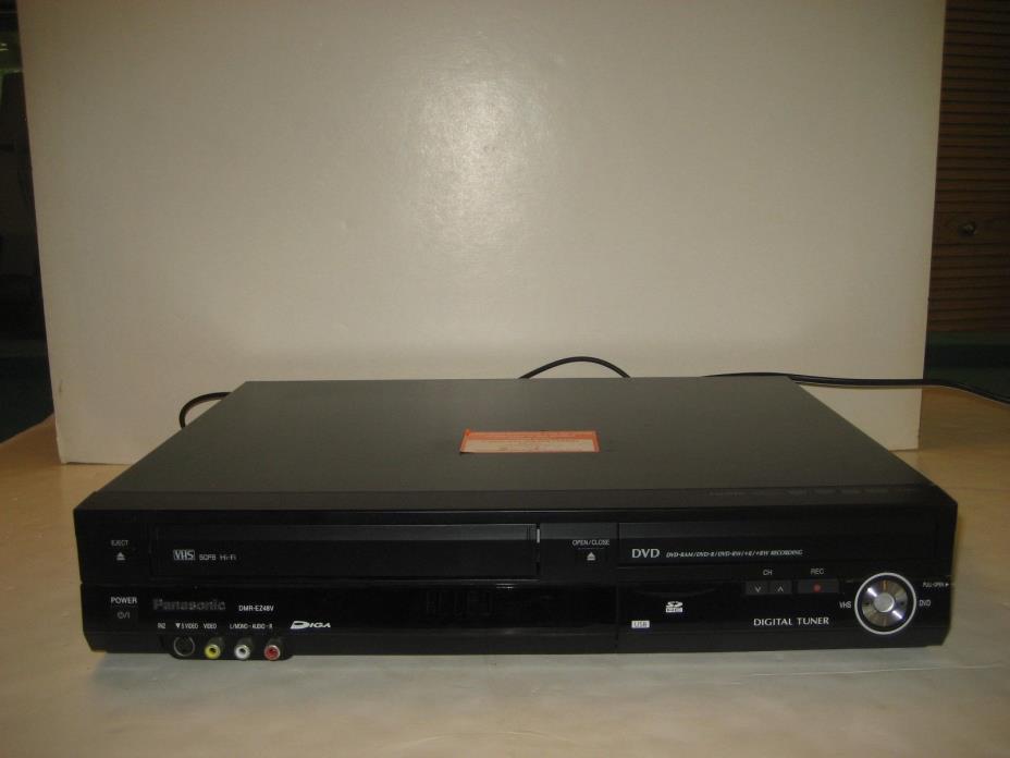 Panasonic VHS/DVD Combo Recorder DMR-EZ48V Digital Tuner with remote