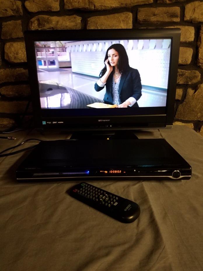 CURTIS DVD1174 DVD PLAYER w/ REMOTE - IN WORKING CONDITION - SELLING AS IS