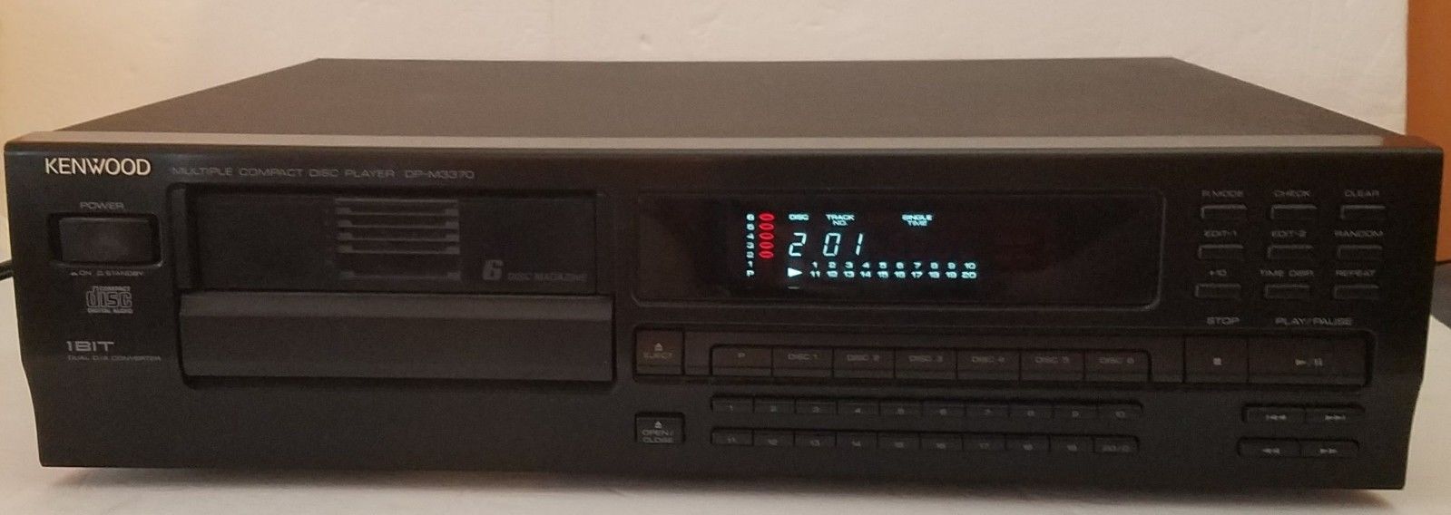KENWOOD DP-M3370 with 6 Disc Magazine and Single Tray - Tested