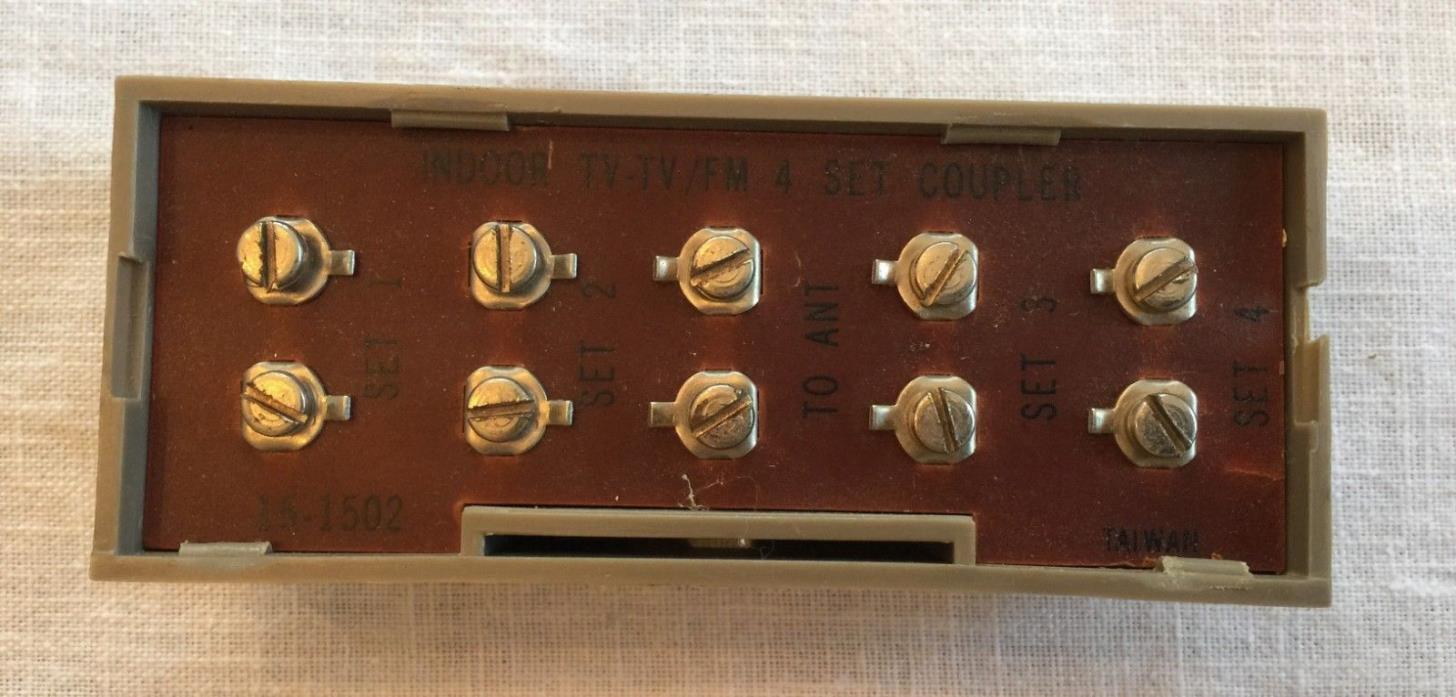 Radio Shack Archer 300-Ohm Antenna Twin Lead 4-Way Splitter Coupler