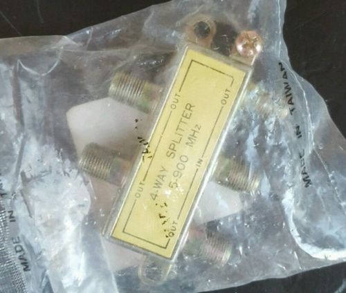 Leviton 900 MHz Leviton 4-Way Video Distribution Splitter 40987-4
