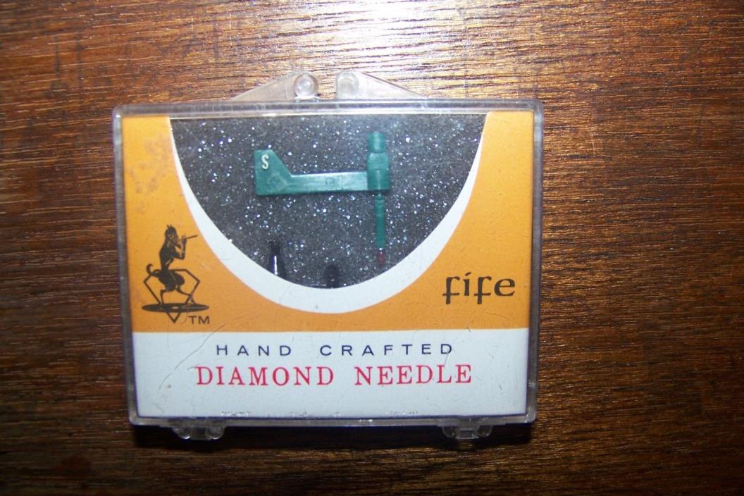 (2) Vintage Fife Phonograph Diamond Stylus Needles
