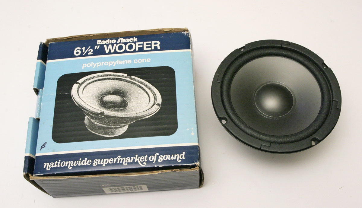 Radio Shack 6 1/2 inch 6.5 Woofer SINGLE 40-1011A  NOS NEW