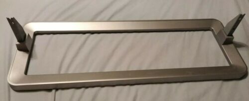 Toshiba	LED	  75037571	50L3400U	STAND  WITH SCREWS