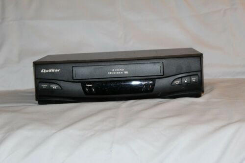 Quasar VHQ-401 VCR  4 Head Omnivision working (no remote)