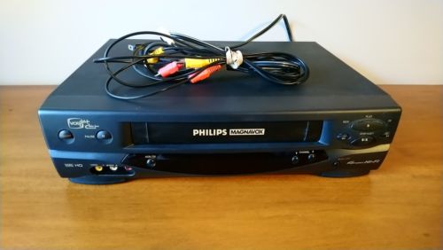 Philips Magnavox - Vcr Plus 3 Cable Box Control - 4 Head Hi-Fi - VRX462