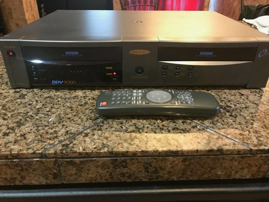 GO Video DDV 9000 Dual Deck VCR/VHS Player/Recorder/Copier Works Has Remote!