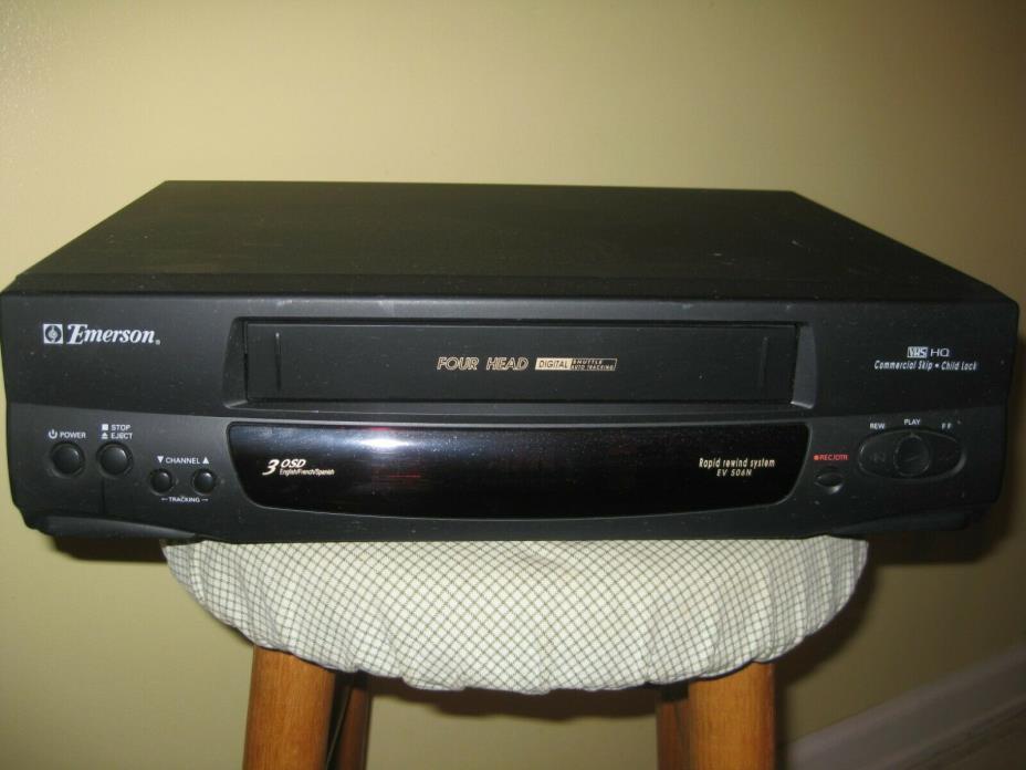 Emerson EV506N S-VHS Four Head Digital Shuttle Auto Tracking VCR
