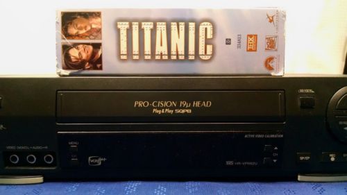 JVC 4 head VCR VHS Videotape Player HR-VP682U