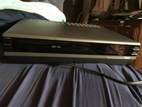 The Original RCA VR300 Programmable VCR with 111 Channel Tuner