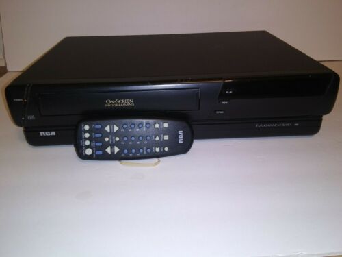 RCA VR319 VCR Cassette Recorder VHS Player With Remote - Works