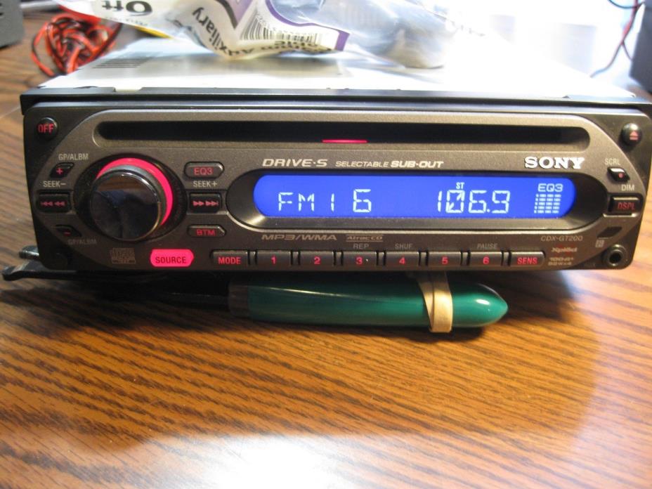 SONY Xplod CDX-GT200 FM/ AM Compact Disc Player Receiver -Aux in. {Ships FREE !}