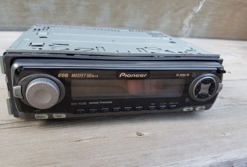Pioneer DEH-P3300 Car Stereo Radio CD Receiver XM Ready with Face Plate