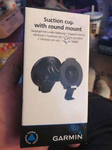 New Garmin Suction Cup with Round Mount - Free US Shipping!