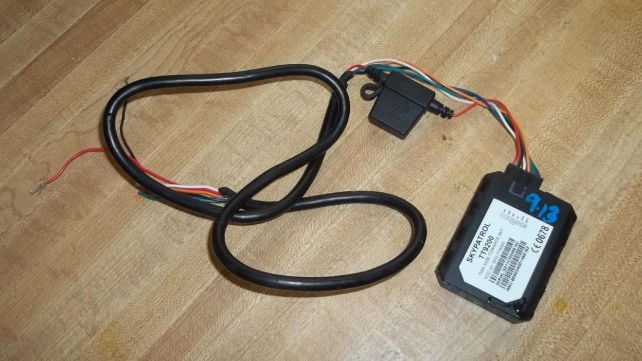 Used SkyPatrol Sky Patrol TT9200 GPS / GSM Vehicle Tracking Device w/ Harness.