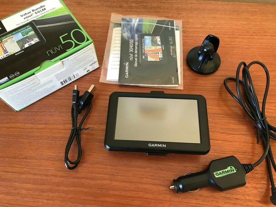 Garmin Nuvi 50LM Complete Portable GPS System bundle