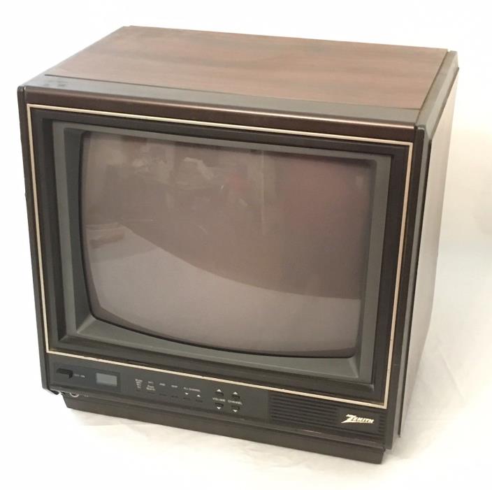 Vintage Retro Zenith 13” CRT TV Television Wood Grain Exterior Model C1382W