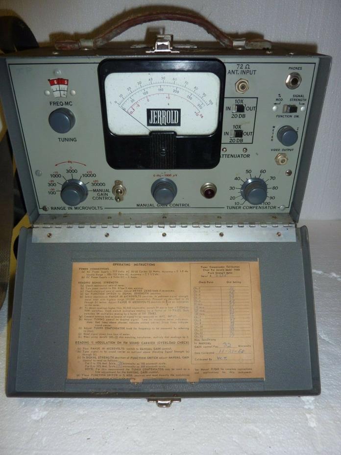 Vintage Jerrold Calibrated Field Strength Meter Model 704B Untested