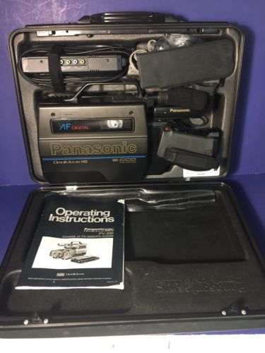 Vintage 1988 Panasonic PV-330 Omnimovie VHS Cassette Video Camera Case Accessori
