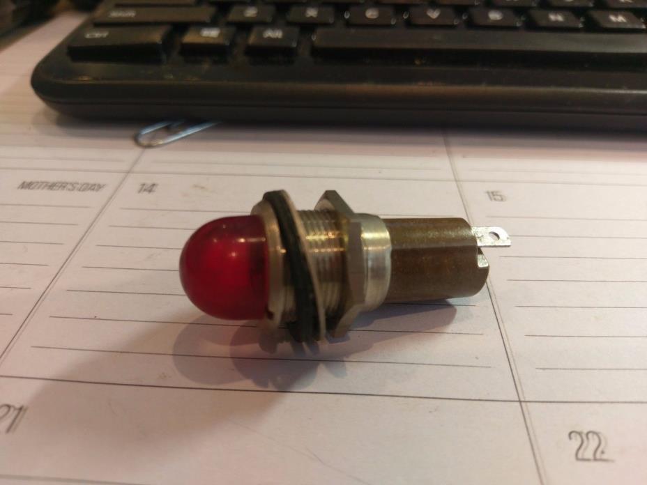 Red DIALCO 3/4 INCH Panel Mount Pilot Indicator Light Lamp Socket   NOS