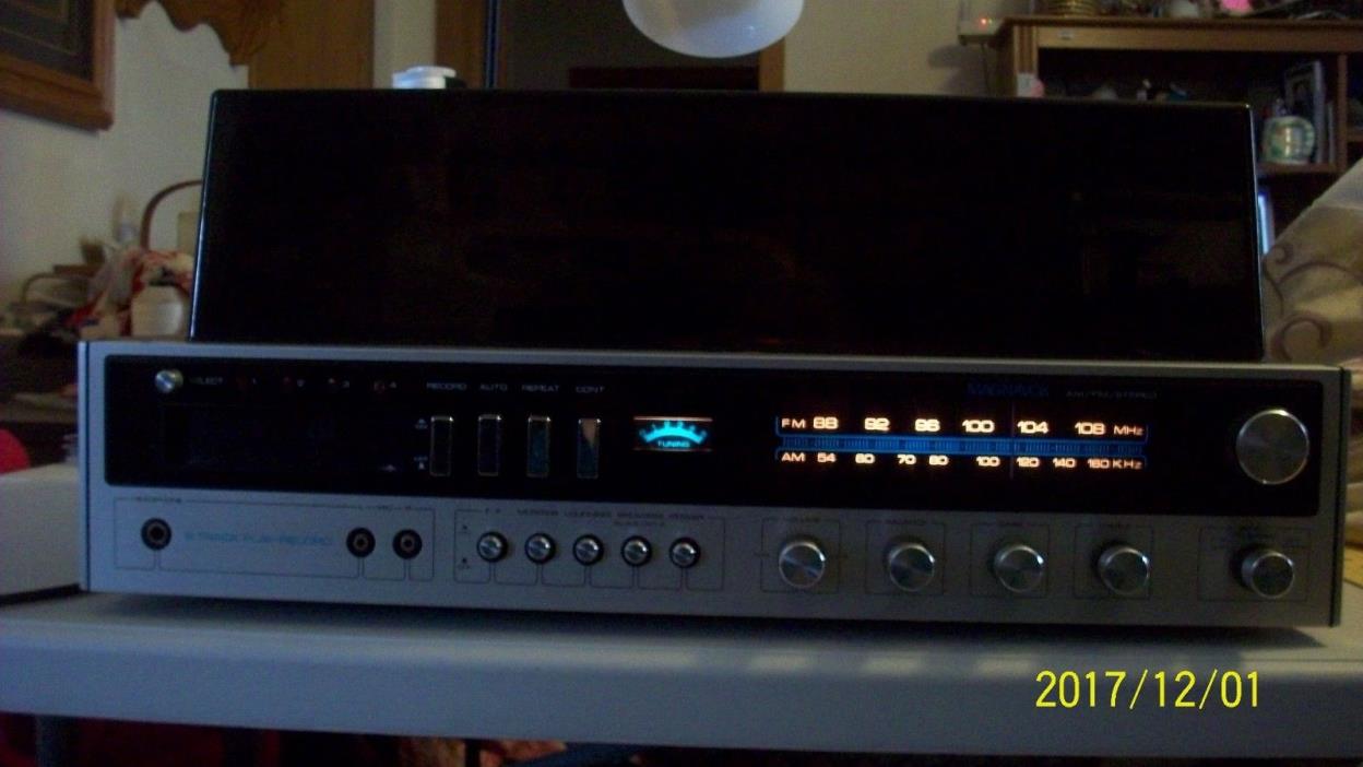 Magnavox 8 track stereo system no speakers with turn table lights up 309J EIAJ-K