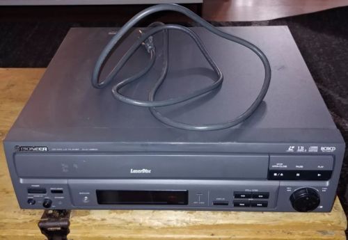 PIONEER CLD-V2600 Laser Disc PLAYER CD CDV Professional Grade No Remote Working