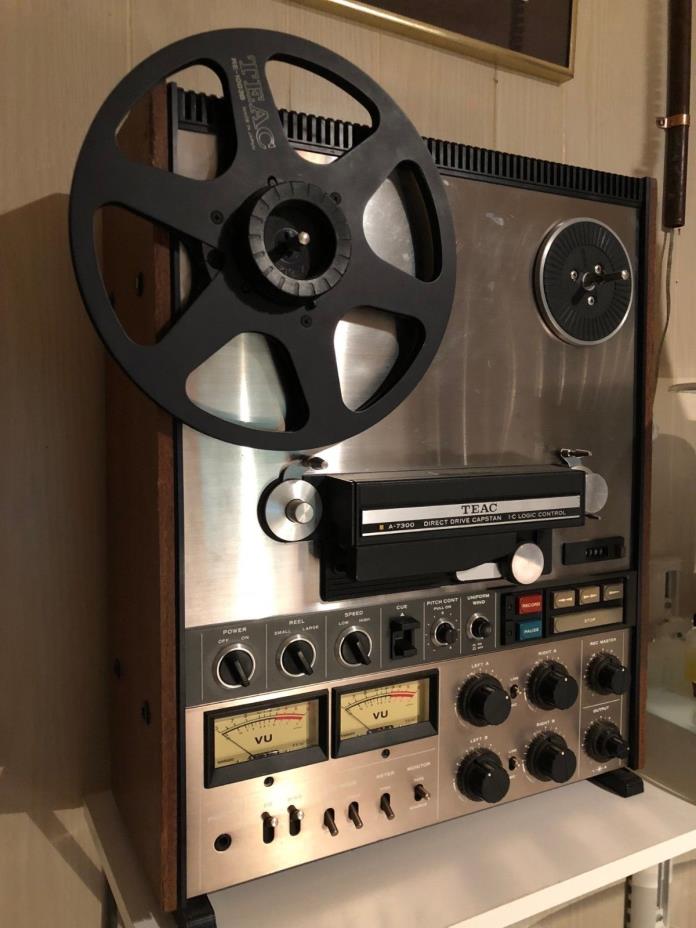 TEAC A-7300 2T  Professional tape player reel to reel