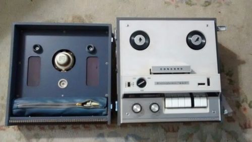 Vintage 1960s CONCORD 440 Transistorized 'Portable' Stereo Tape Recorder/Player