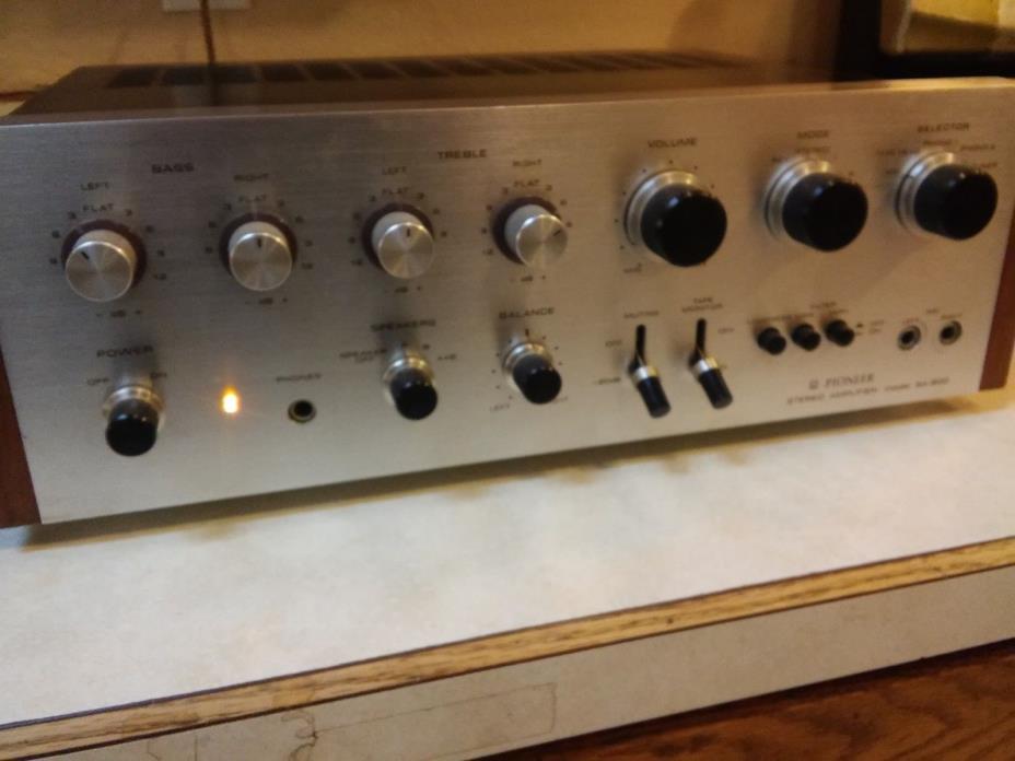 Vintage Pioneer SA-900 Solid State Stereo Amplifier