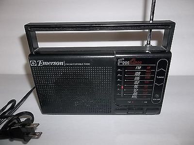 VINTAGE EMERSON AM/FM PORTABLE RADIO AC/DC MODEL NO.P3809CS WORKS GREAT