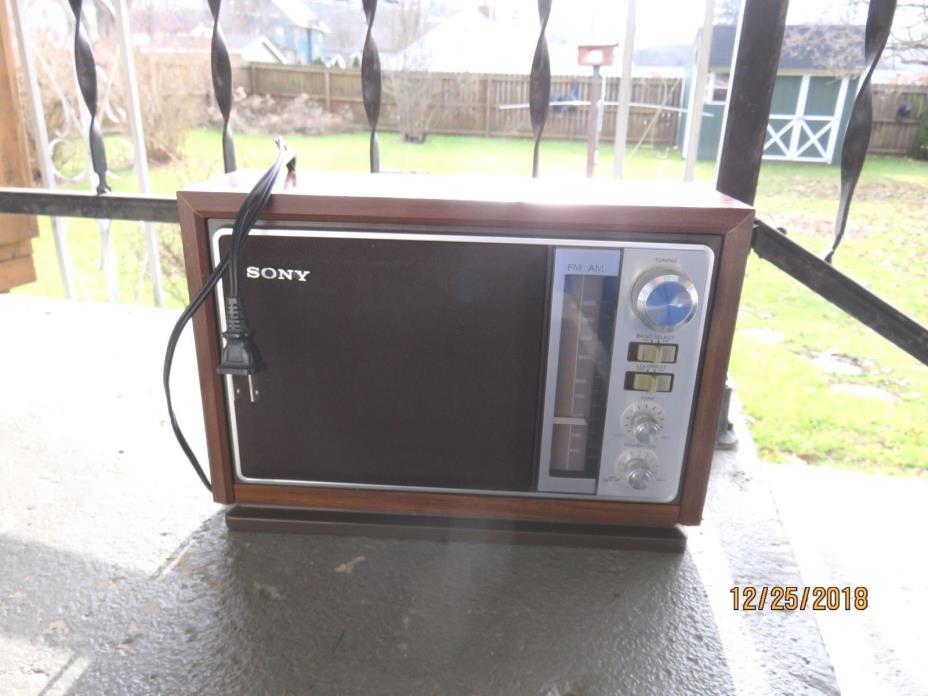 Vintage Wooden veneer SONY AM/FM Table Radio Model ICF-9740W