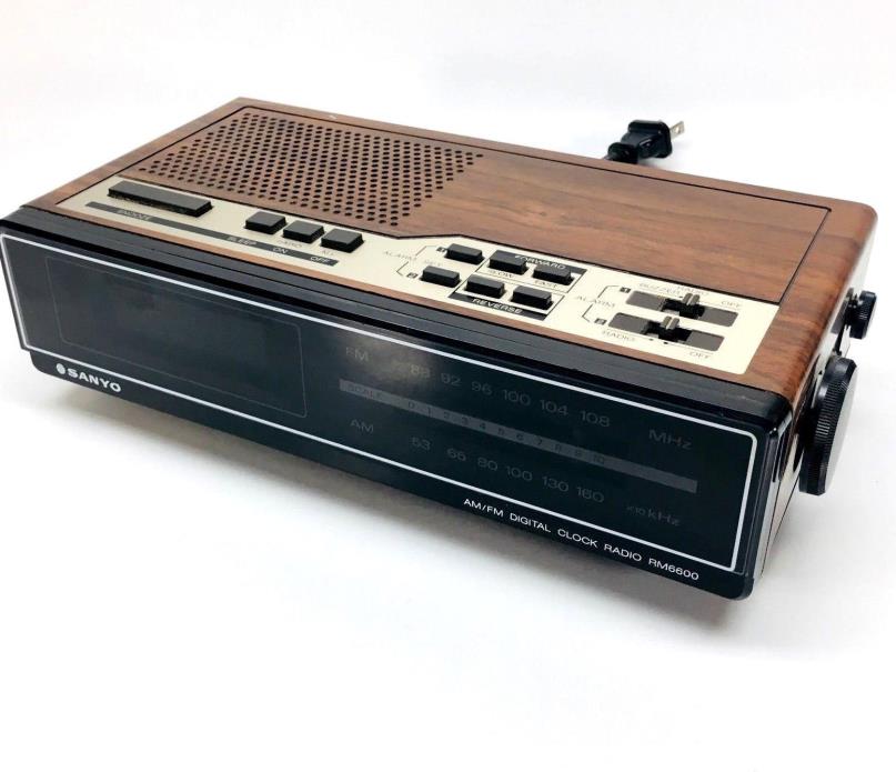 Vintage 1987 Sanyo RM 6600 Digital Radio Alarm Clock AM/FM Works Great