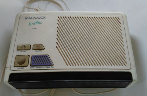 Vintage Magnavox AM/FM Digital Alarm Clock Radio AJ-3180 The Nightline UNIQUE