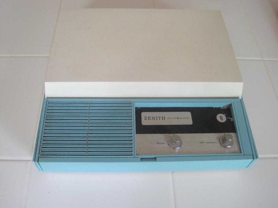 Vintage Zenith Solid State Portable Record Player Blue B505