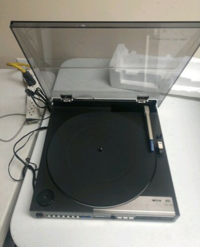 Vintage 1984 Aiwa LX-110 Direct Drive Turntable System - Parts or Repair. As-is