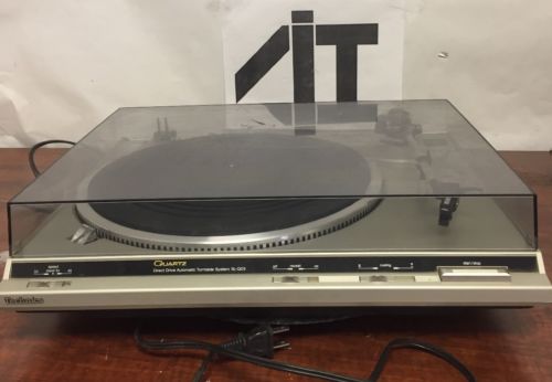 Technics Quartz Direct Drive Turntable SL-QD3