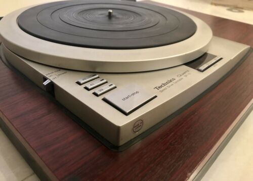 technics quartz turntable ..  Sp-15