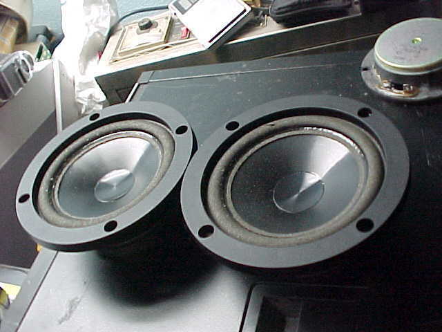 PAIR OF INFINITY 902-6770 MIDRANGE SPEAKERS FROM INFINITY CS-3800 SPEAKERS