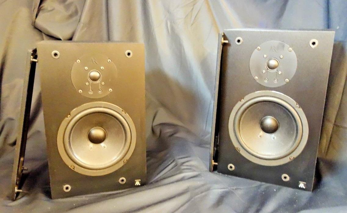 Acoustic Research 303 Series AR-218-V Dynamic Dual Bookshelf Speaker Pair Black